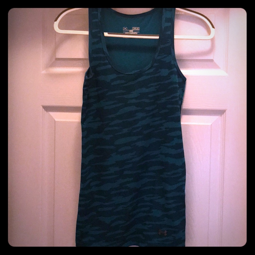5 for $20🦋M under armour blue camo print tank